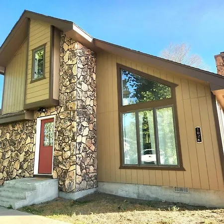 Cozy Cabin In The City Plus Gym